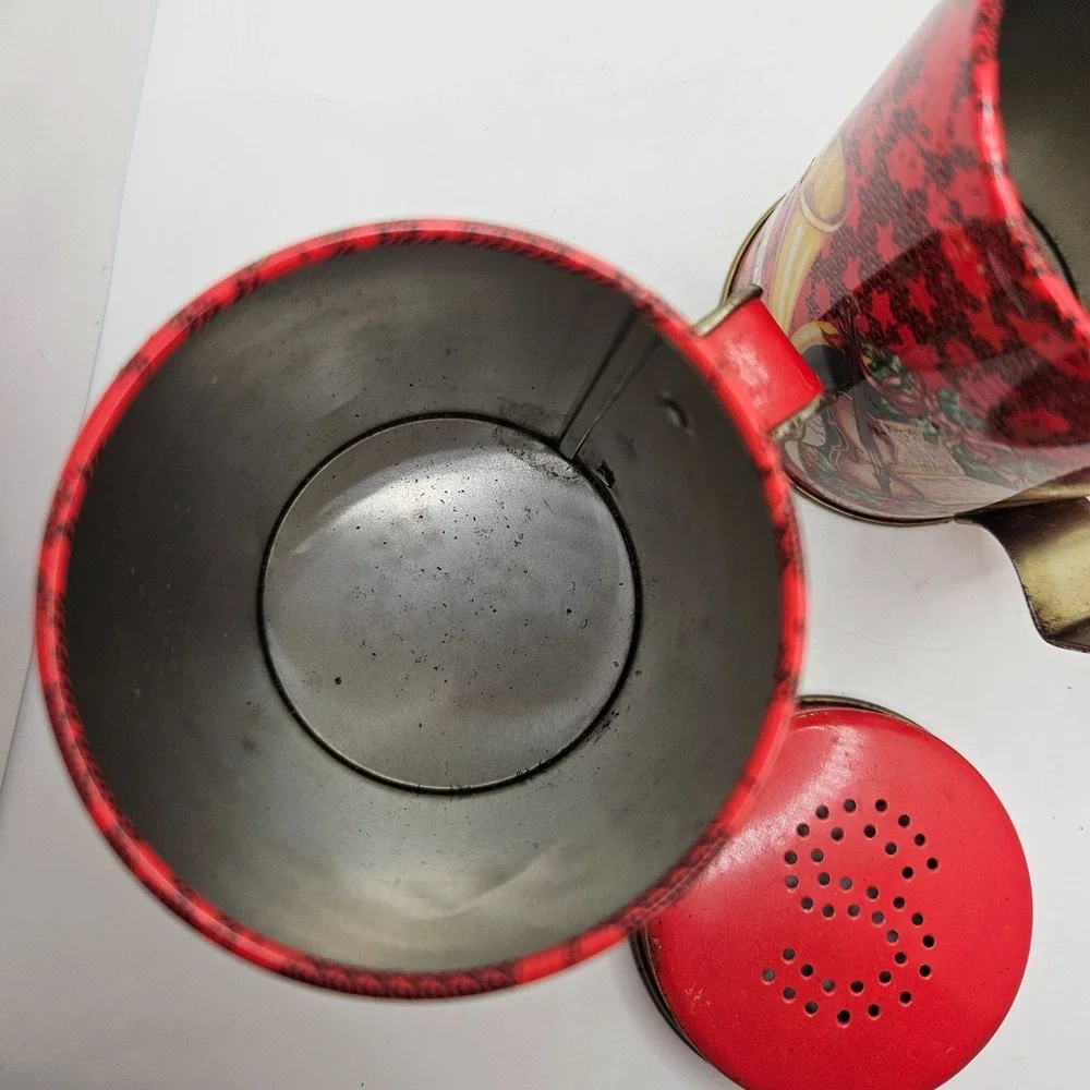 Vintage‎ Christmas Tin Salt & Pepper Shakers Red Musical Instruments Holiday Set
